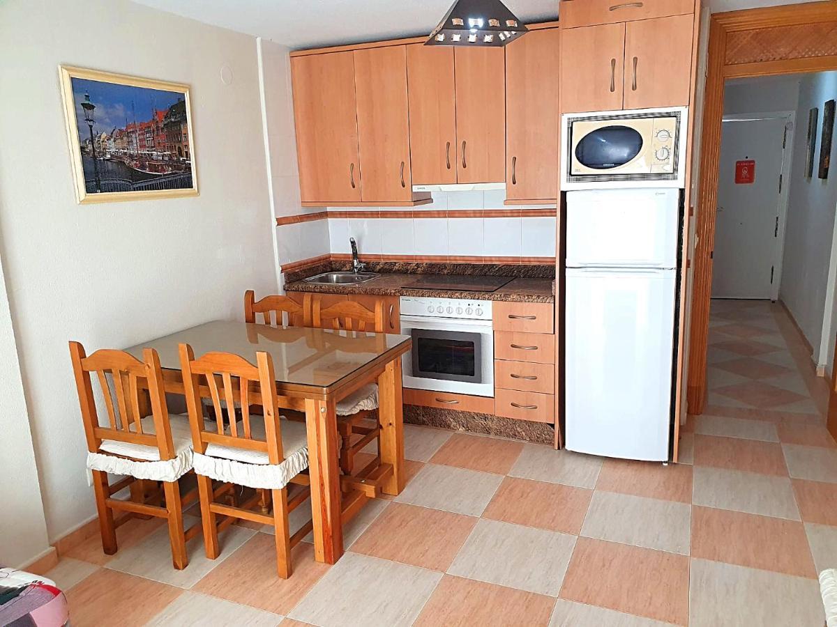 Apartamento Un Dormitorio En Benidorm Exterior photo